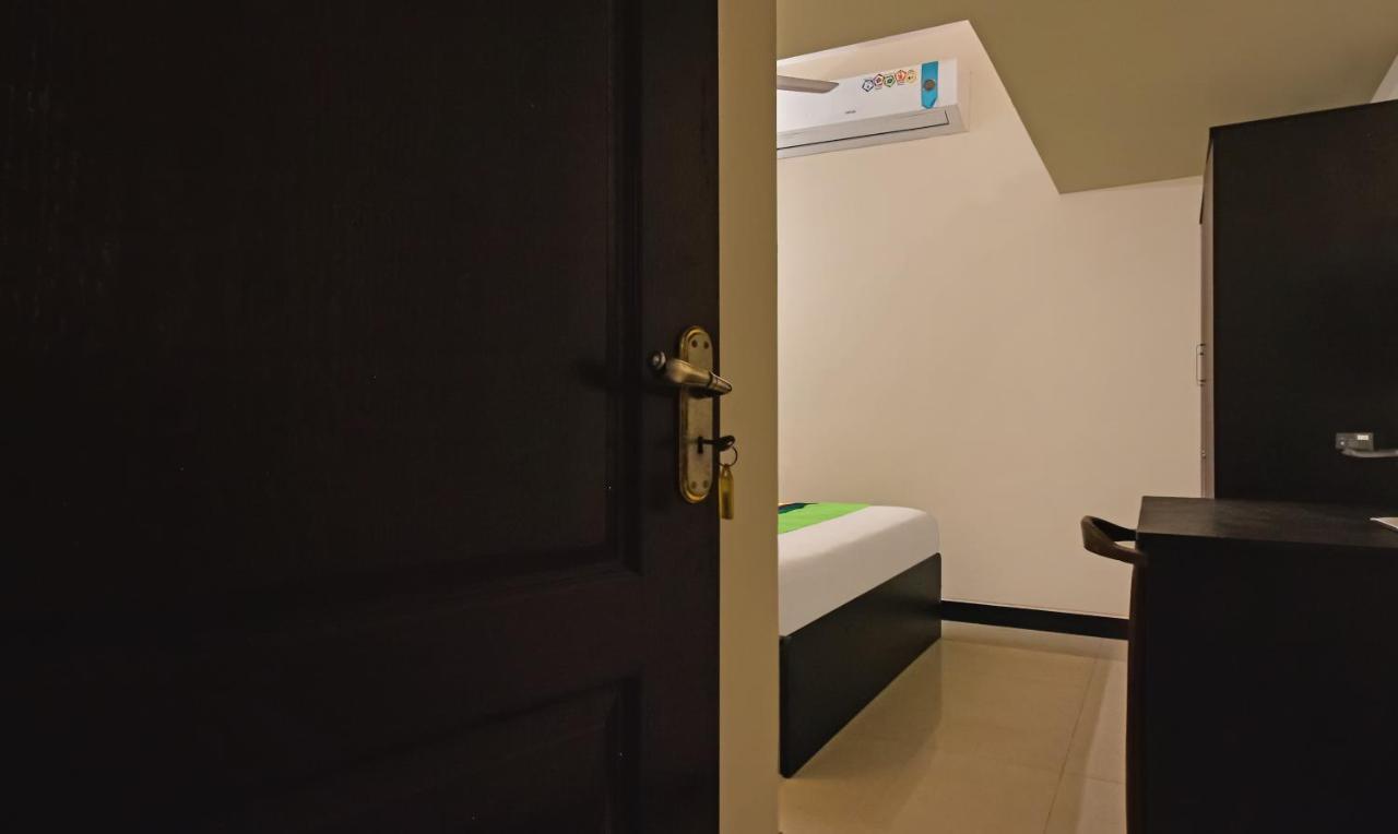 Treebo Samhaar Residency Thoraipakkam Hotel Chennai Eksteriør billede