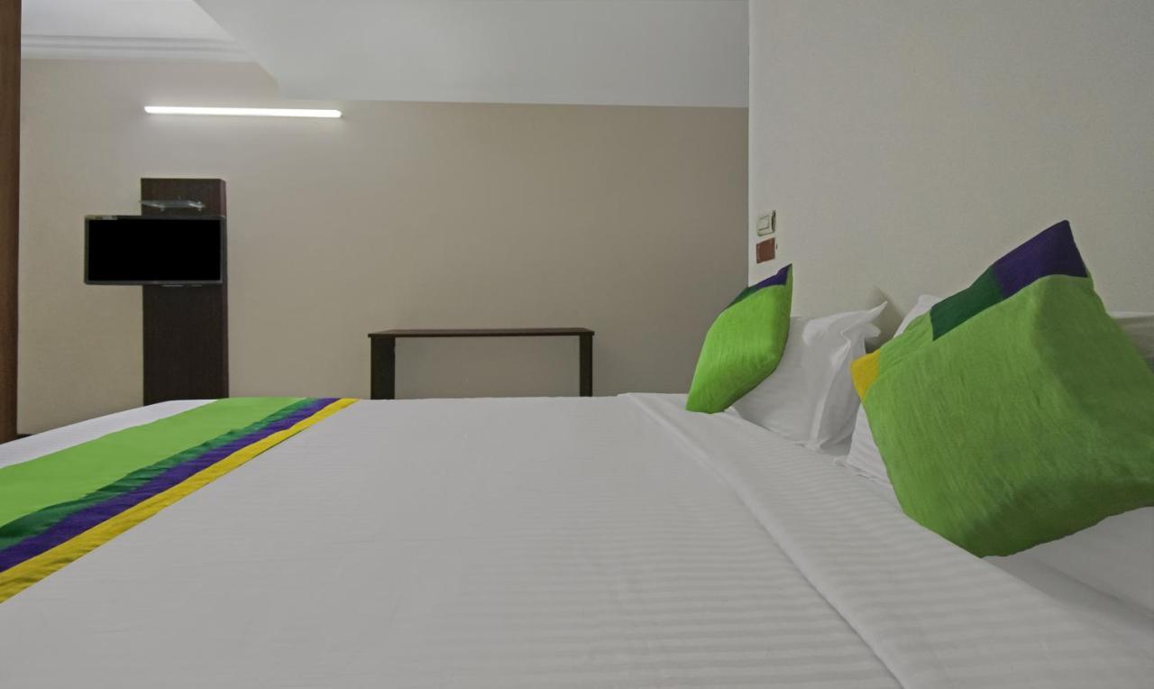 Treebo Samhaar Residency Thoraipakkam Hotel Chennai Eksteriør billede
